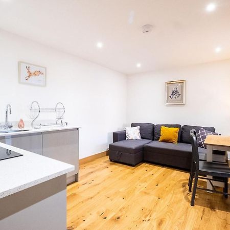 Three Tuns Apartments - Sycamore Pettistree المظهر الخارجي الصورة