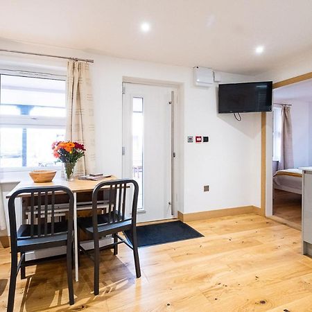 Three Tuns Apartments - Sycamore Pettistree المظهر الخارجي الصورة